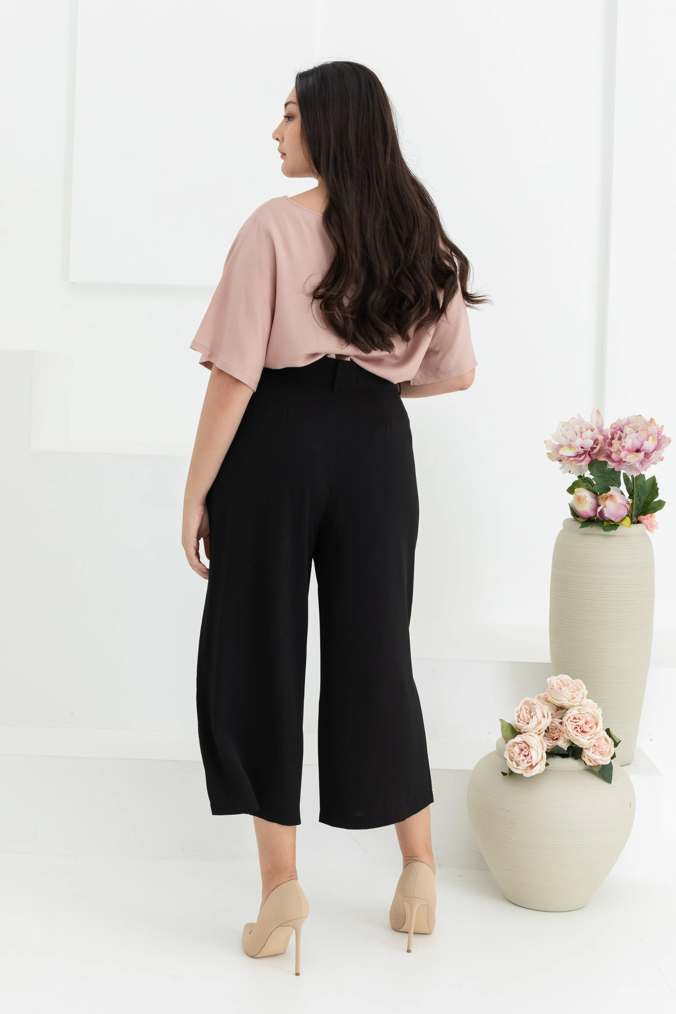 Aubrey Wide Leg Culottes In Black