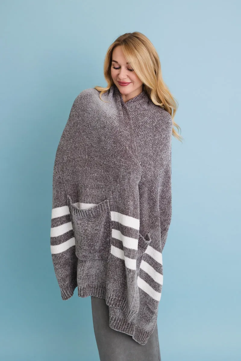 Chenille Pocket Scarf - Soft Comfort with Handy Pockets 🧣