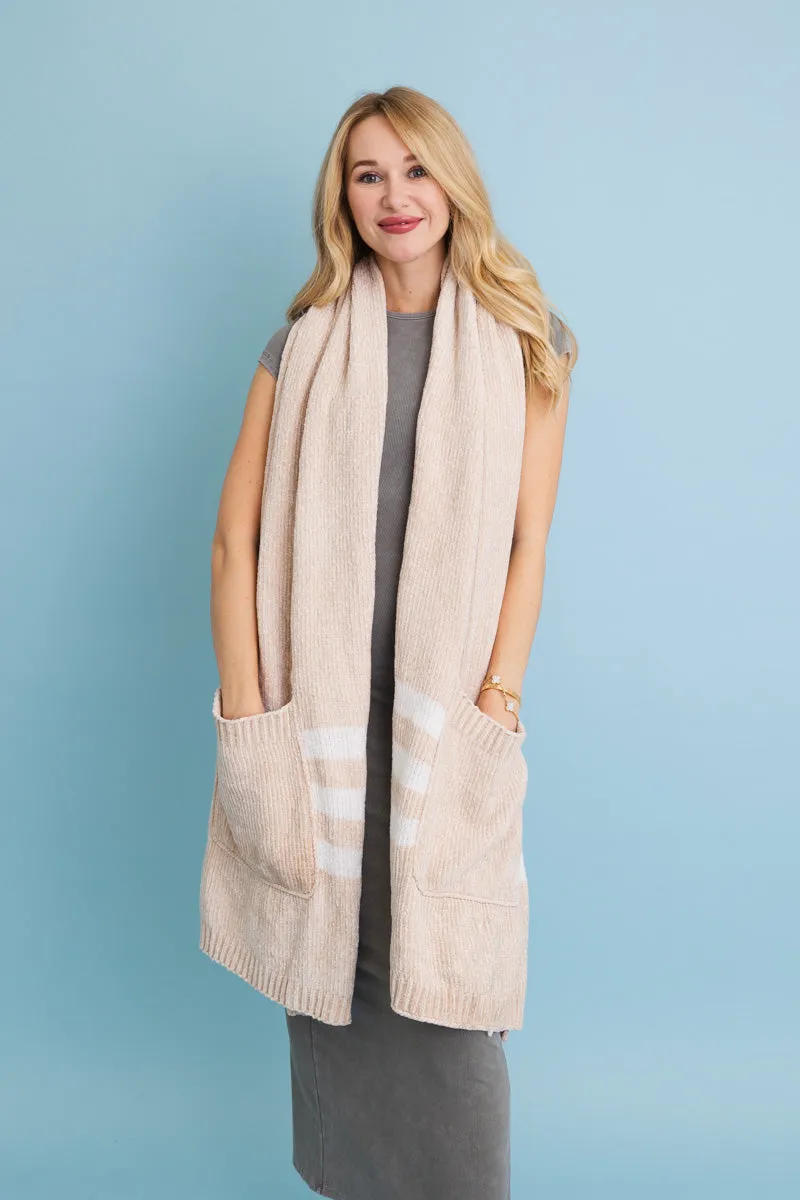 Chenille Pocket Scarf - Soft Comfort with Handy Pockets 🧣