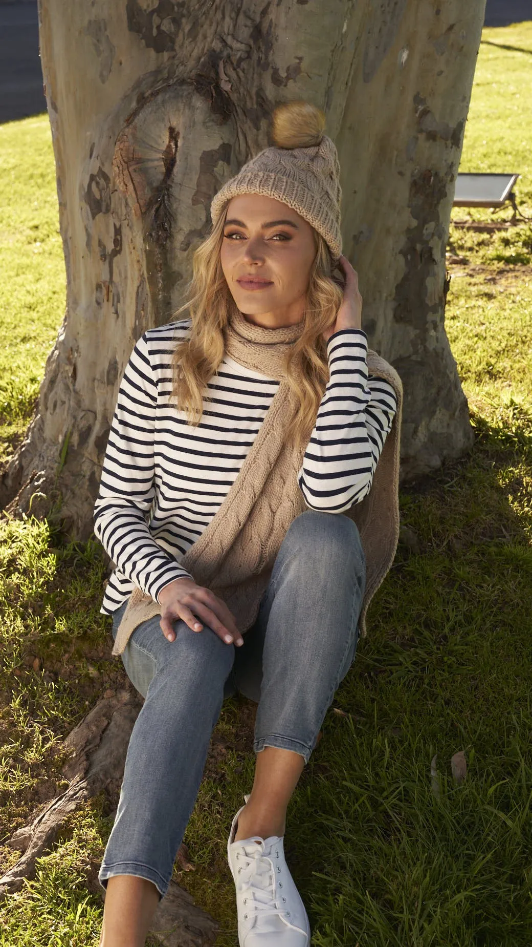 Elsie Beanie - Navy
