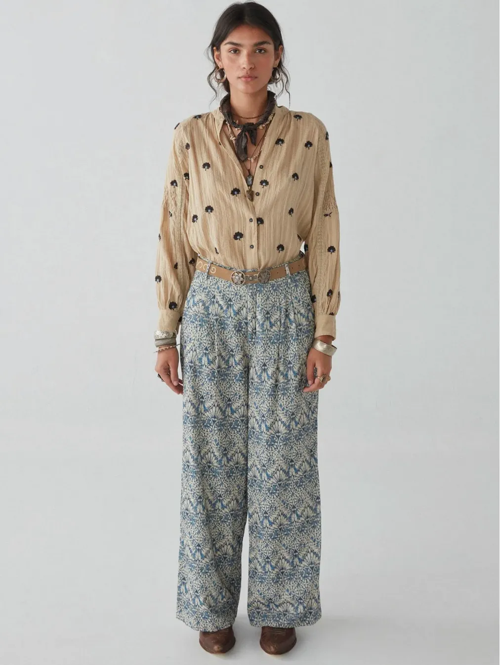 Maison Hotel Pepa Pant- Lapis Lazuli