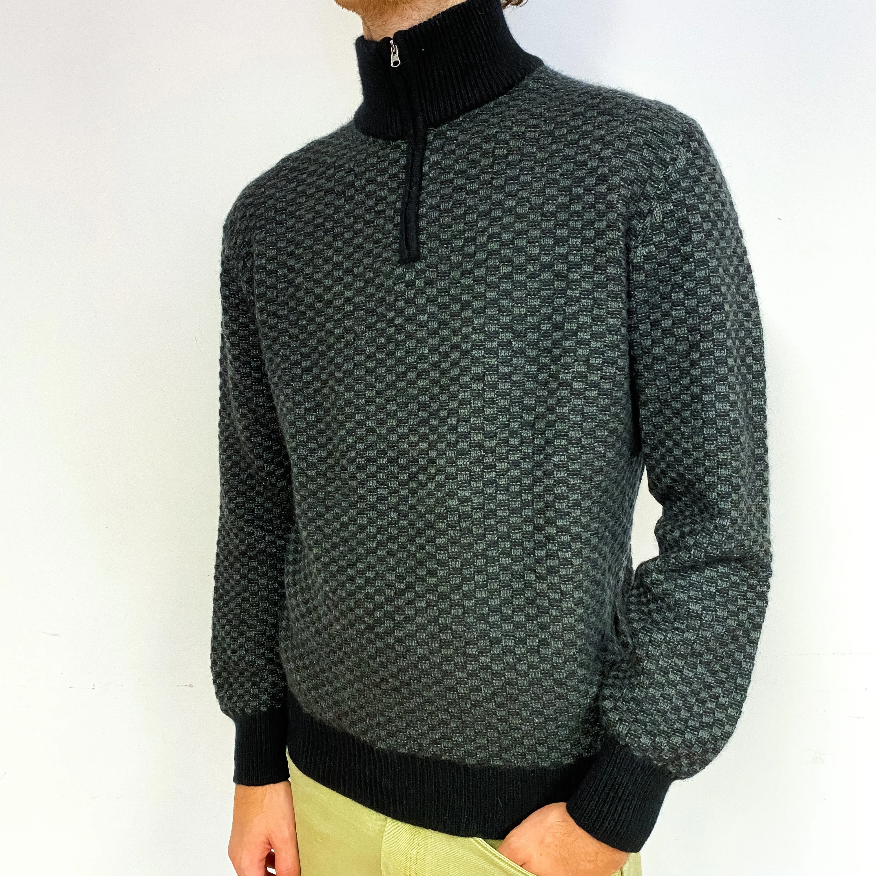 Men's Black and Grey Chunky Cashmere 1/4 Zip Jumper Large