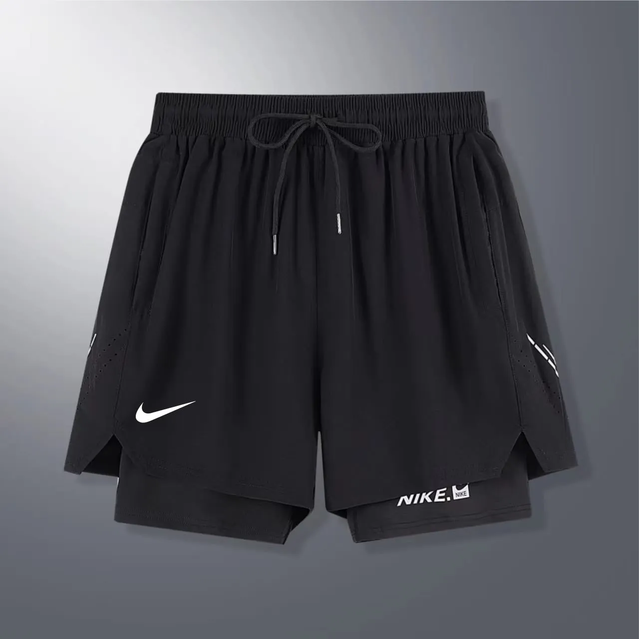 NIKE 2-LAYER SHORTS.