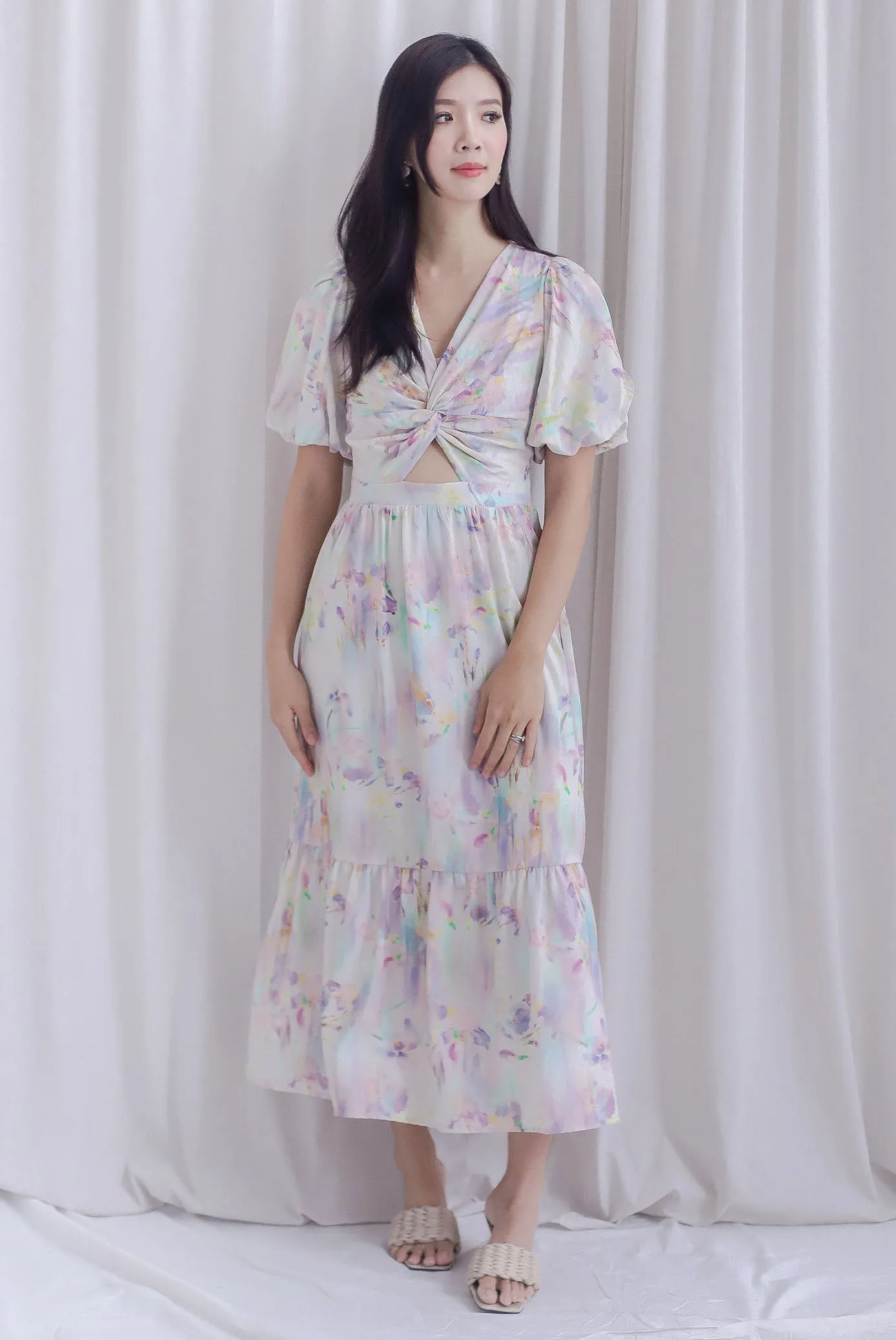 Penrose Twist Knot Cut Out Maxi Dress In Lilac Abstract
