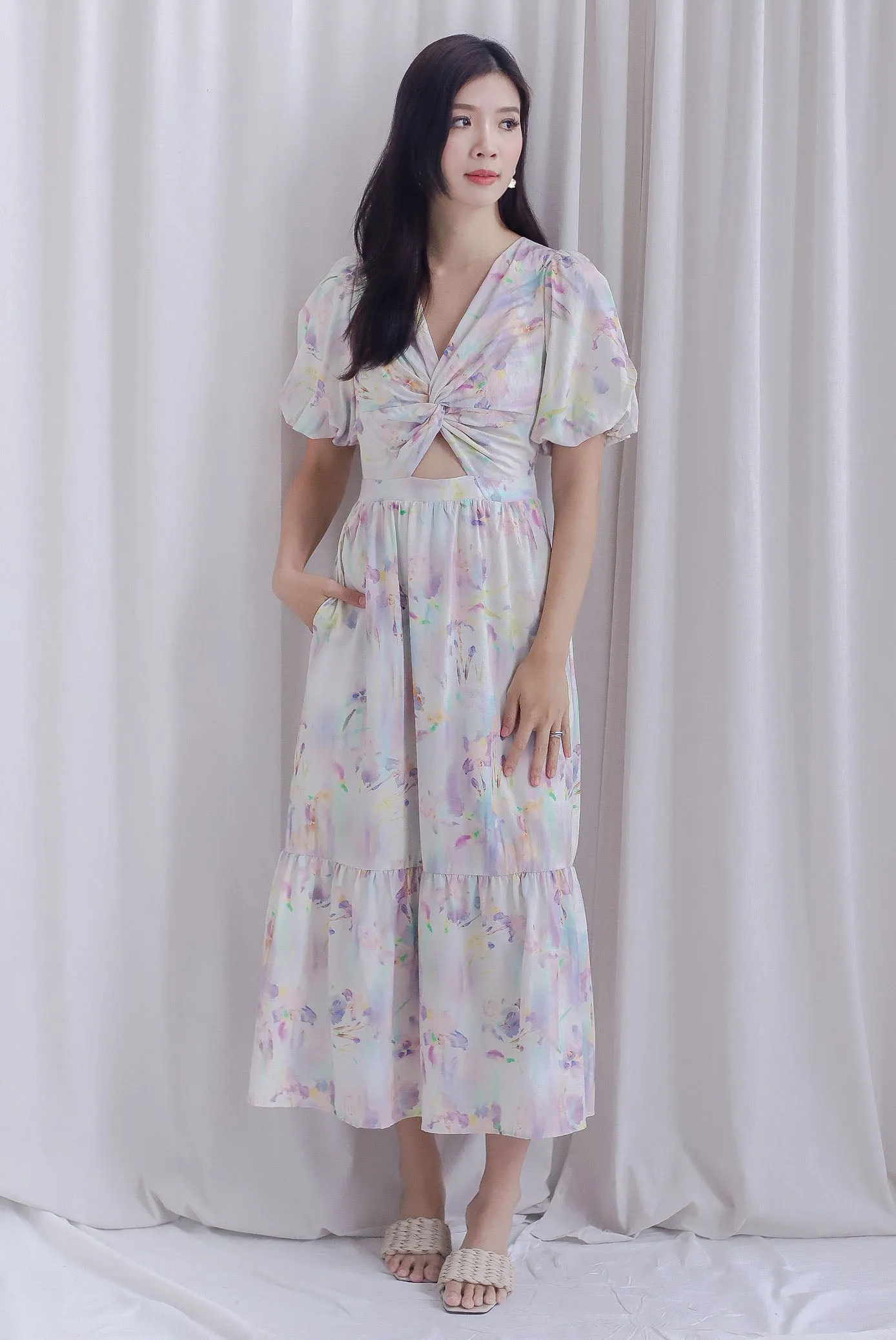 Penrose Twist Knot Cut Out Maxi Dress In Lilac Abstract
