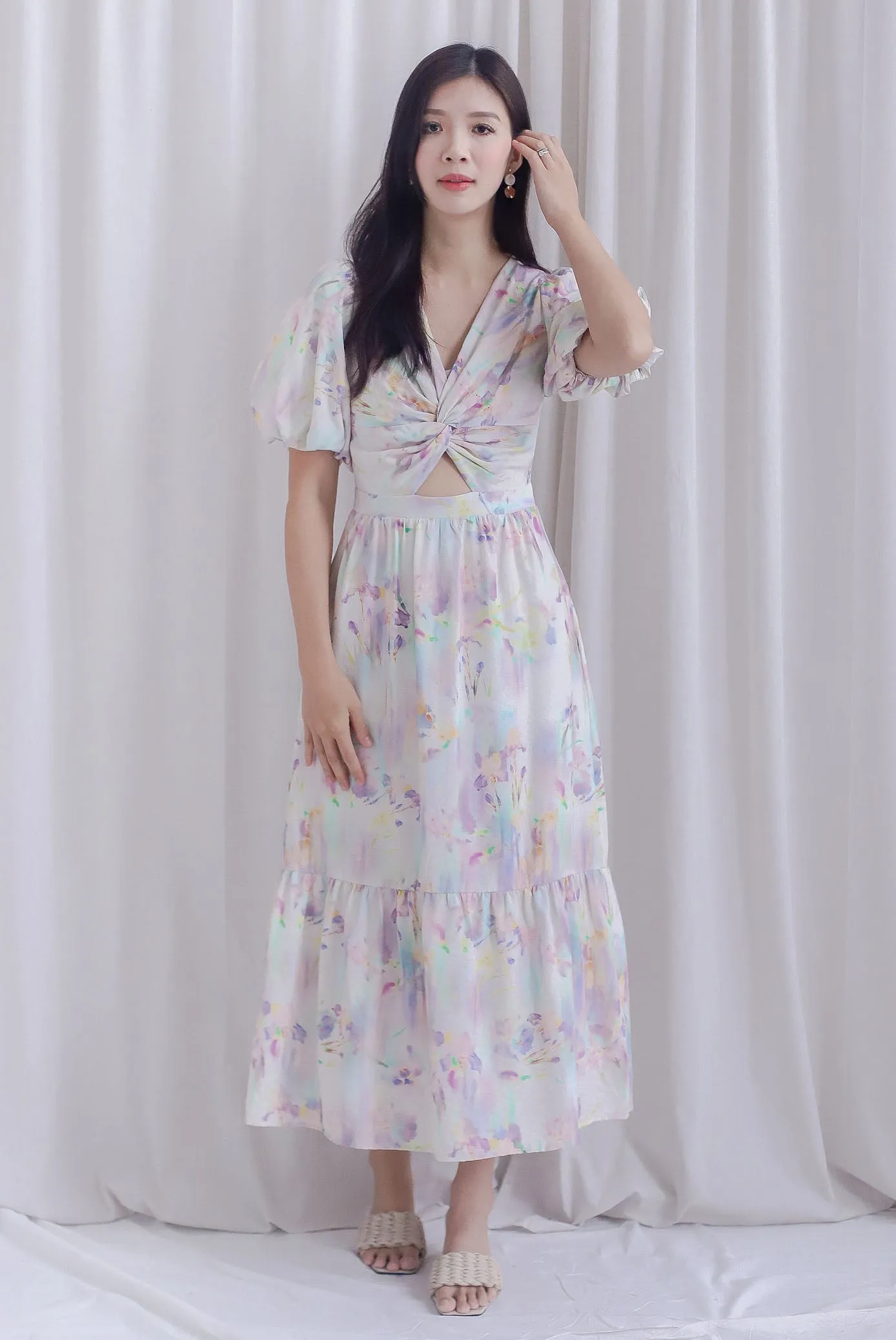 Penrose Twist Knot Cut Out Maxi Dress In Lilac Abstract
