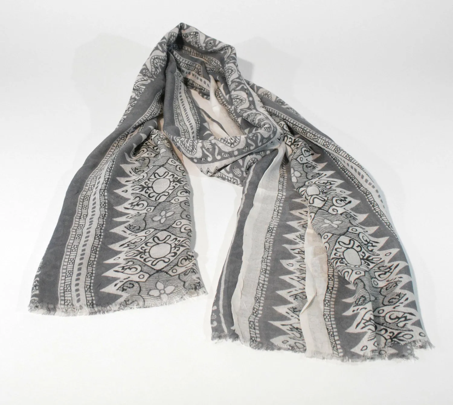 Viscose Scarf Floral Motif-Grey